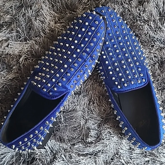 Dress Shoes - Picture 1 of 3